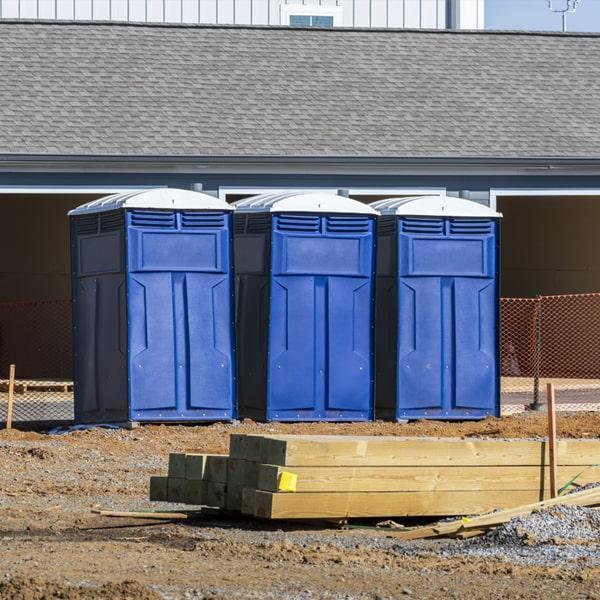 construction site portable toilets provides a self-contained water supply for all of our porta potties on construction sites